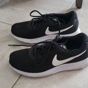 Nike size 6.5